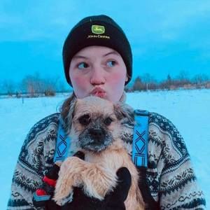 Meet your Posher, Éliane